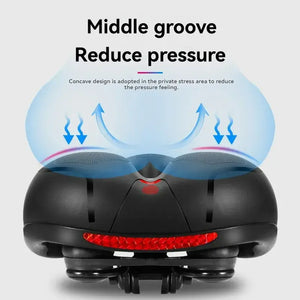 Maxlerz Comfort Bicycle Saddle in Black highlighting the middle groove design and airflow to reduce pressure during cycling